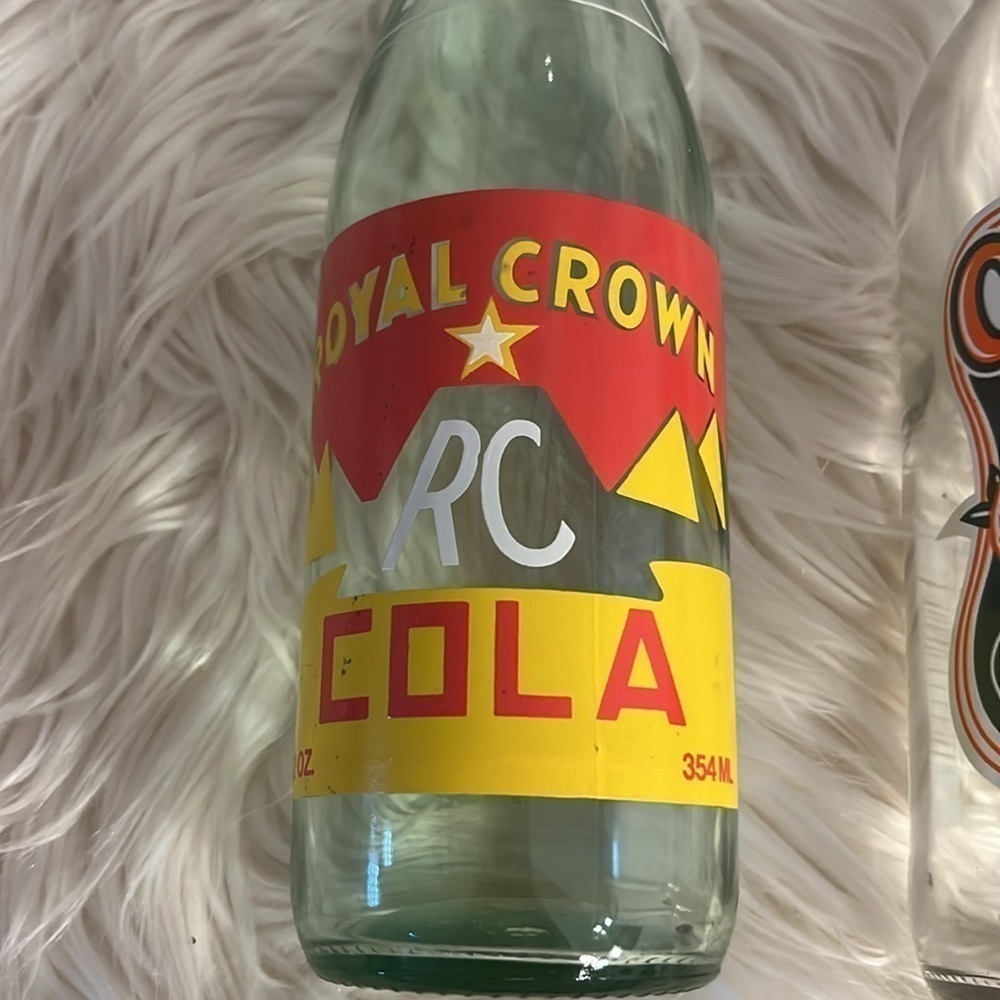 Set of 2 vintage soda pop bottles. RC Cola Frostop orange soda. - Picture 2 of 6